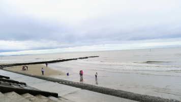 The Beach - Where to throw your pebble
